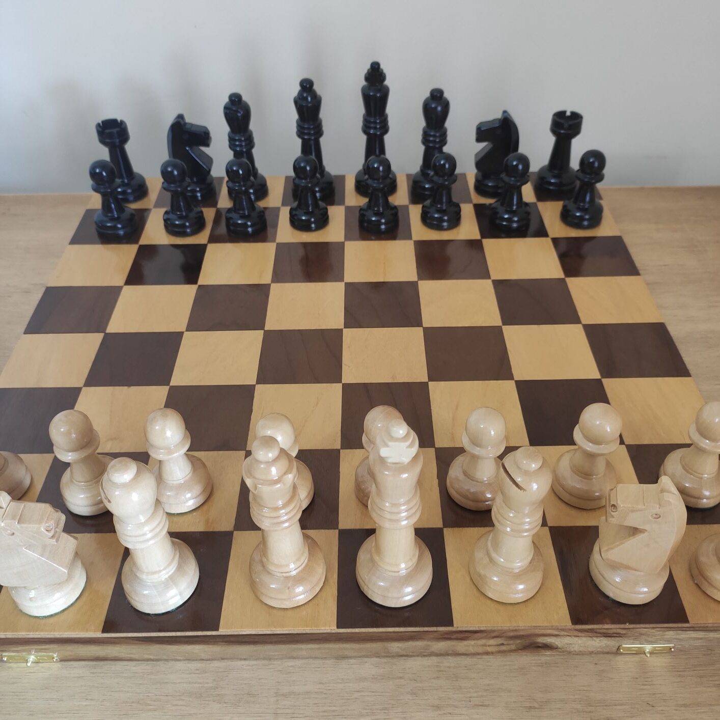 Jogo De Xadrez Dama E Gamão Estojo Madeira 40 X 40 Cm - Chess