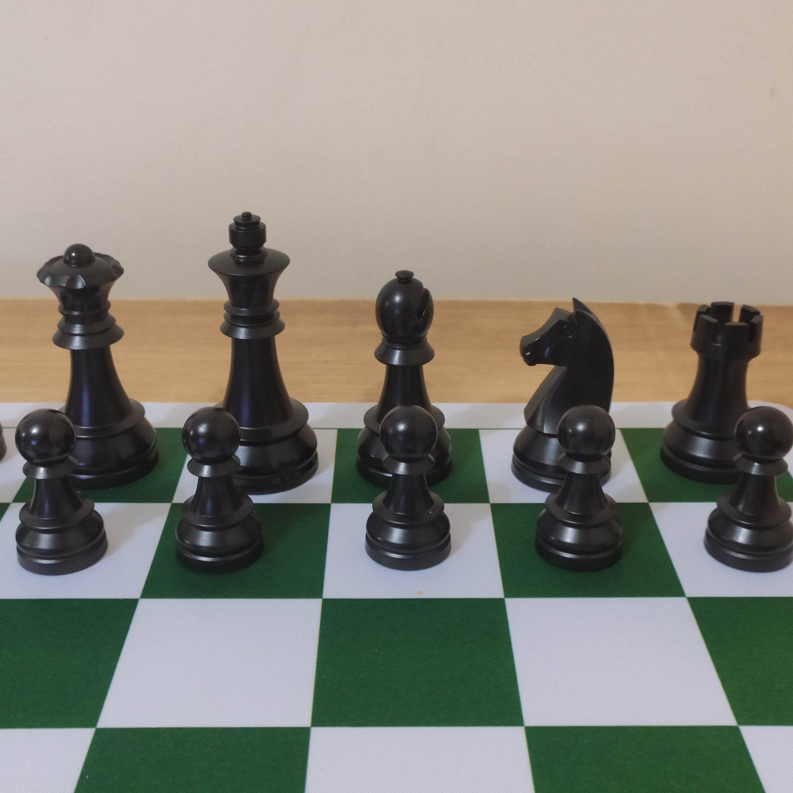Combinadinhos - Jogo de xadrez oficial + Relógio analógico
