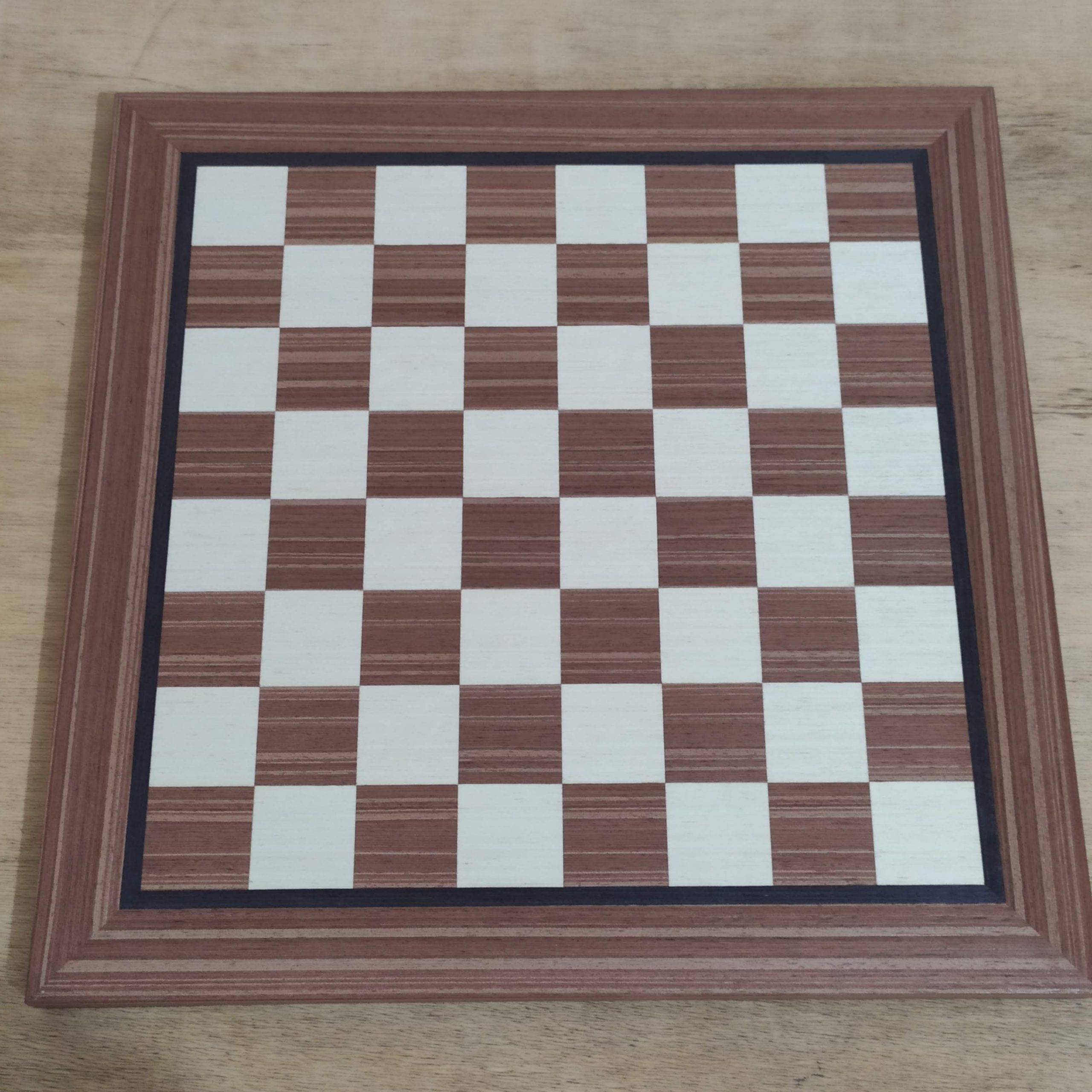 Tabuleiro de Xadrez de Madeira - Wooden Chess Board 